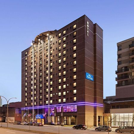 Travelodge By Wyndham Montreal Centre Exterior photo